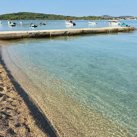 Daire Stina In A By The Sea Srima